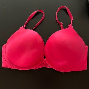 Hot Pink Victorias Secret bombshell bra